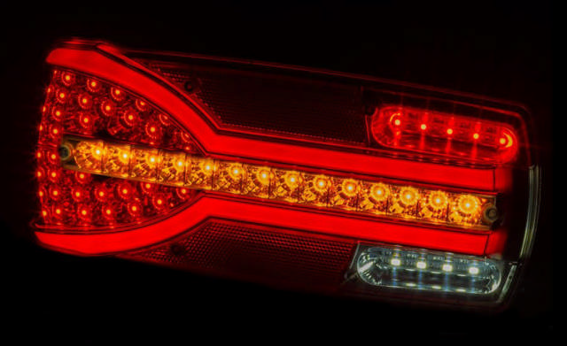 BAKLYKTA CARMEN LED HÖGER MULITFUNKTION