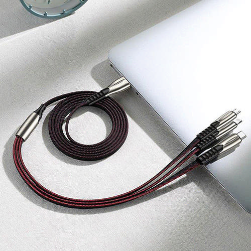 USB-KABEL 1,5 M  3:1