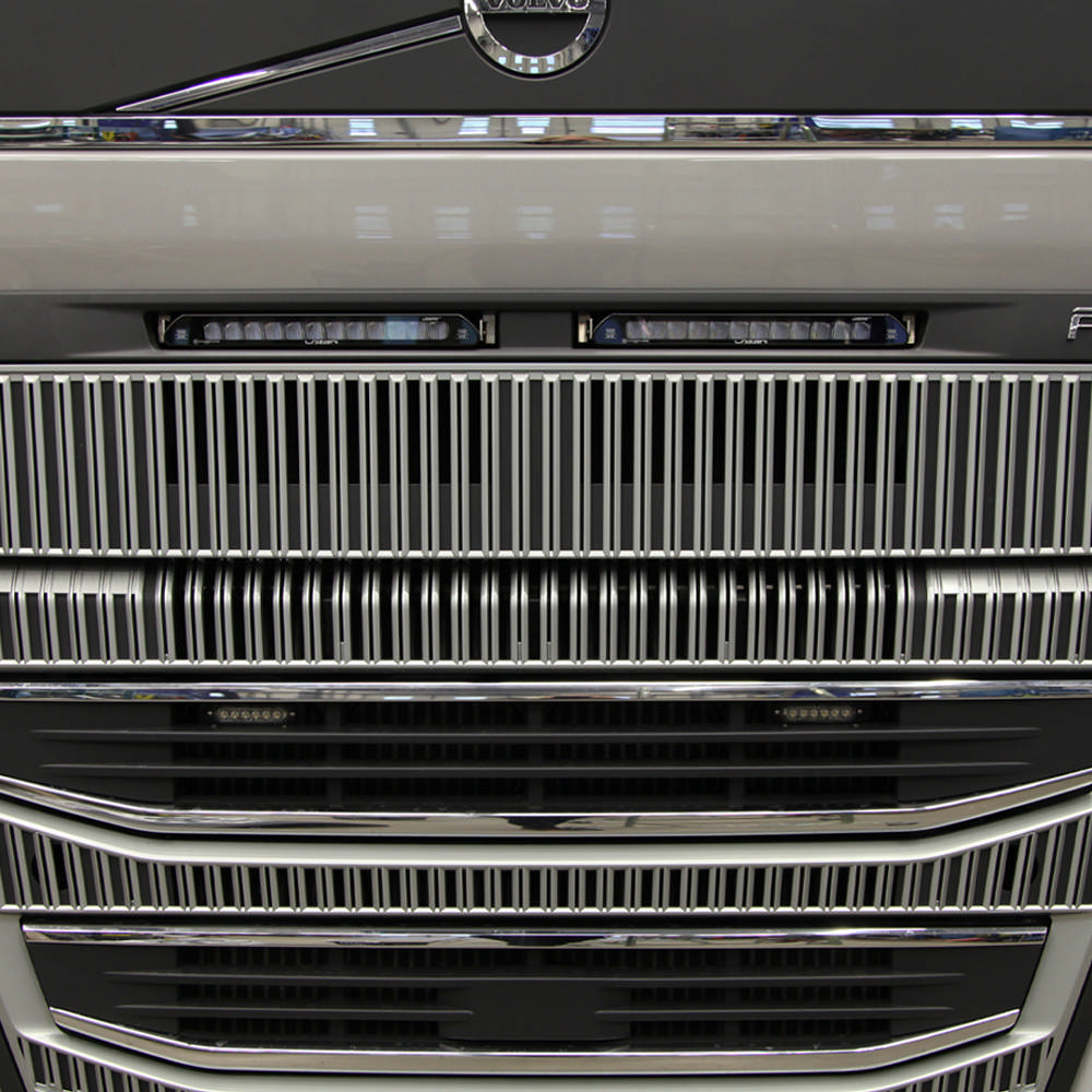 LAZER LINEAR 12E KIT  GRILL VOLV. FH 21+