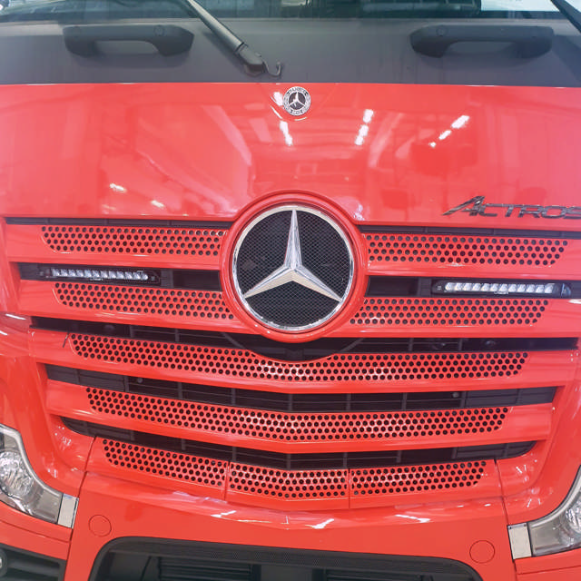 LAZER LINEAR 12E KIT  GRILL MB ACTROS